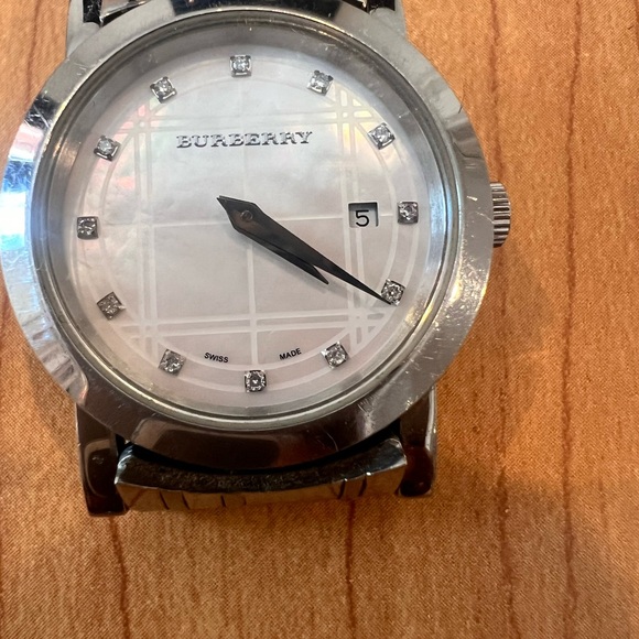 Burberry women’s watch - Picture 3 of 7